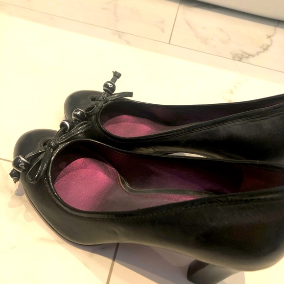 Coach Poppy Black Pumps - Picture 3 of 3